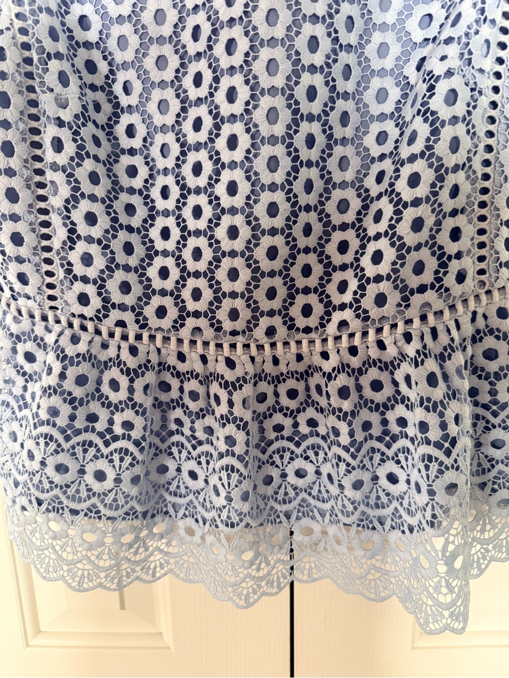 J. Crew Gorgeous Women's Light Blue Lace Peplum Sleeveless Top - Picture 4 of 10